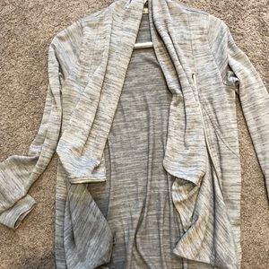grey flowy cardigan with zipper